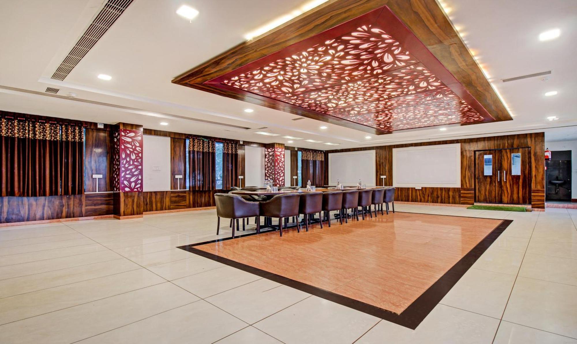 Treebo Silver Grand New Agreement Lucknow Exterior foto