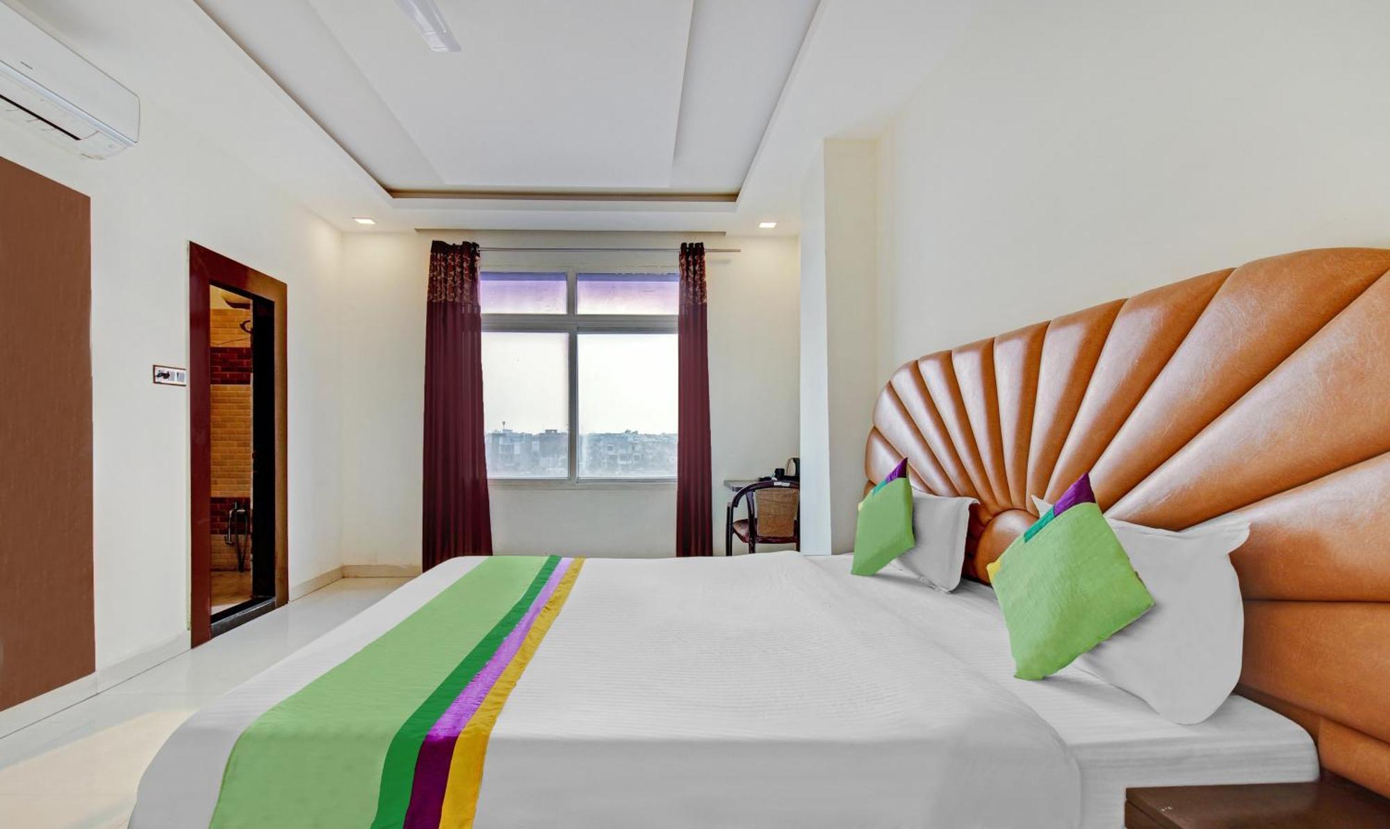 Treebo Silver Grand New Agreement Lucknow Exterior foto